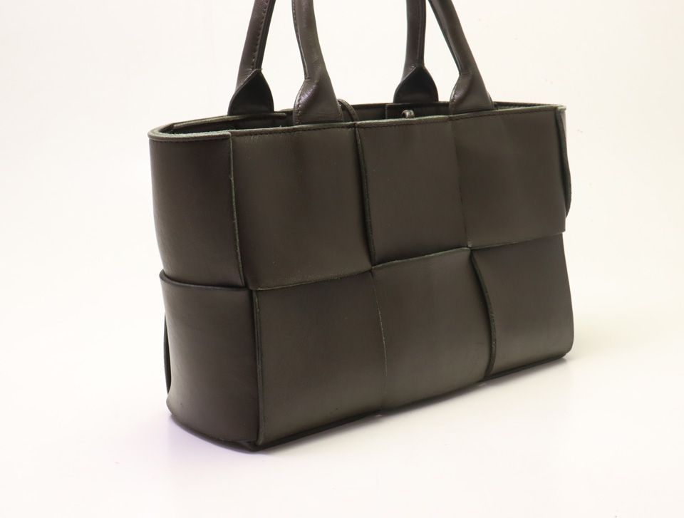 Bottega Veneta Arco Maxi Intrecciato Leather Tote Bag