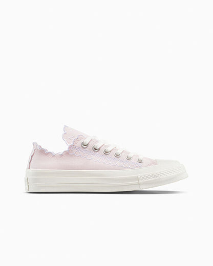 Chuck 70 Embroidered Low Top