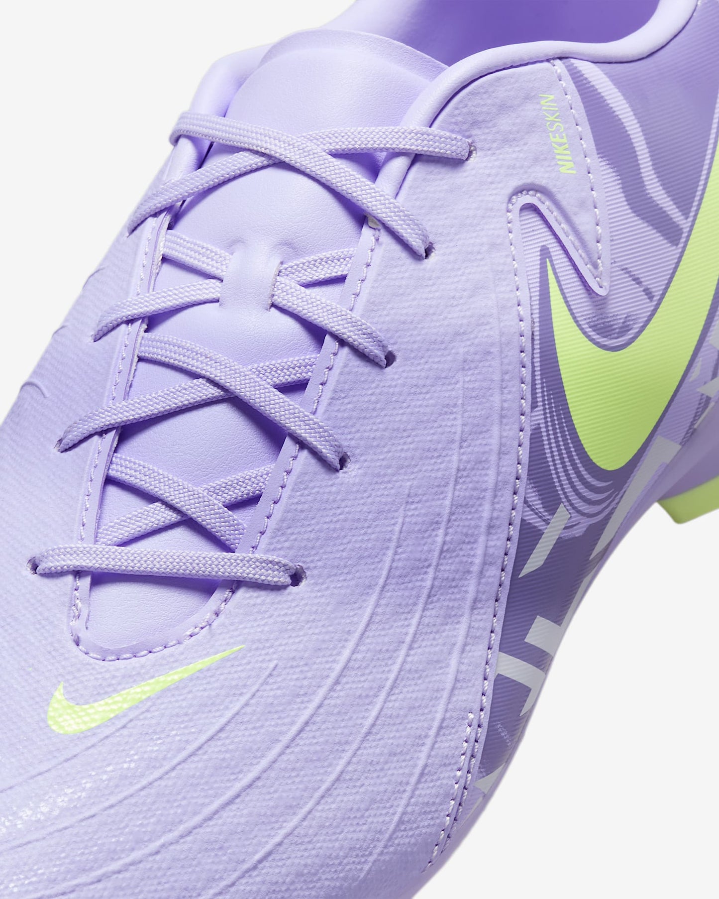 Nike United Phantom GX 2 Academy MG Soccer Cleats